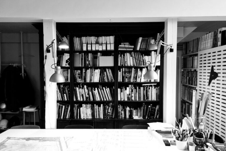 Galluzzi-Associati-Meeting-Table